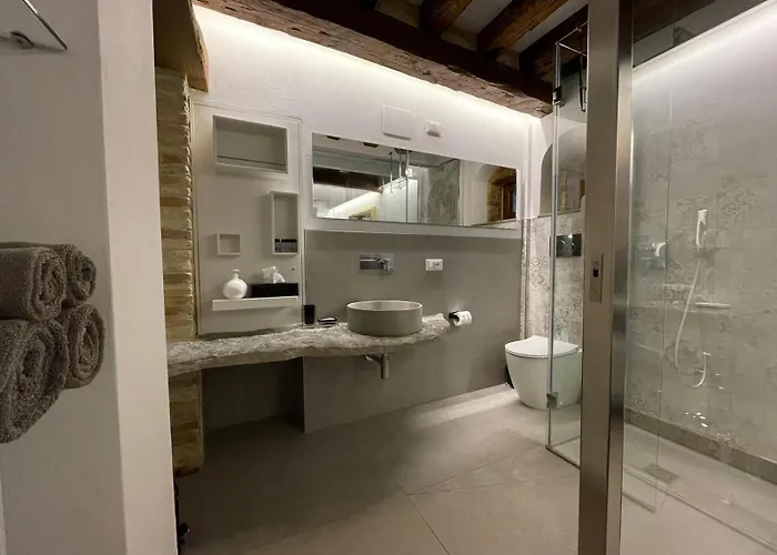 Apartment Veniceloft 5minutefromrialto 10minutefromsanmarco 5minitestationtrain Infrontofcad'oro *
