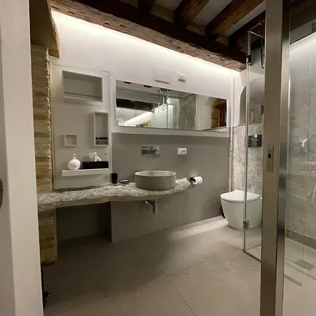 Apartamento Veniceloft 5minutefromrialto 10minutefromsanmarco 5minitestationtrain Infrontofcad'oro *