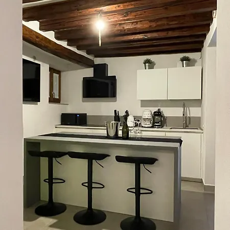 Veniceloft 5minutefromrialto 10minutefromsanmarco 5minitestationtrain Infrontofcad'oro * Velence
